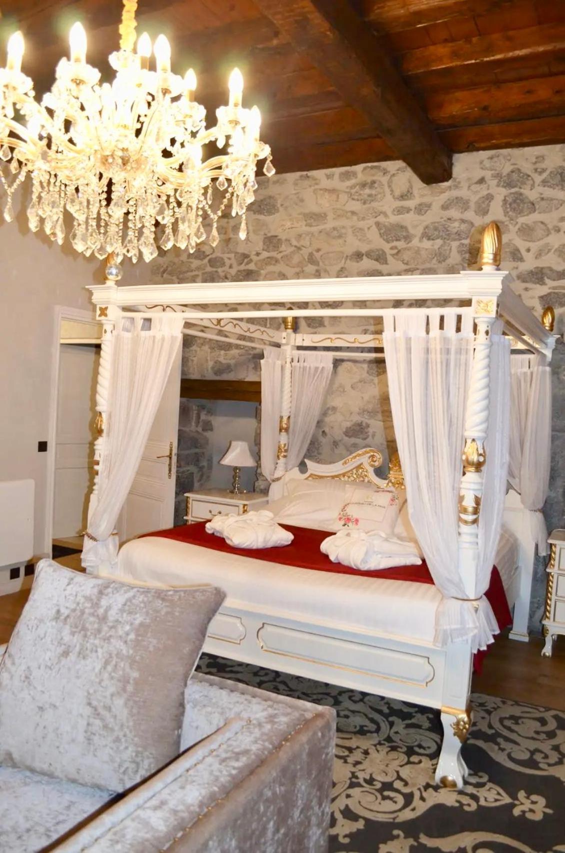 Chateau De La Rive - Suite Prestige - Chambre 2 Personnes Cruet Exteriér fotografie