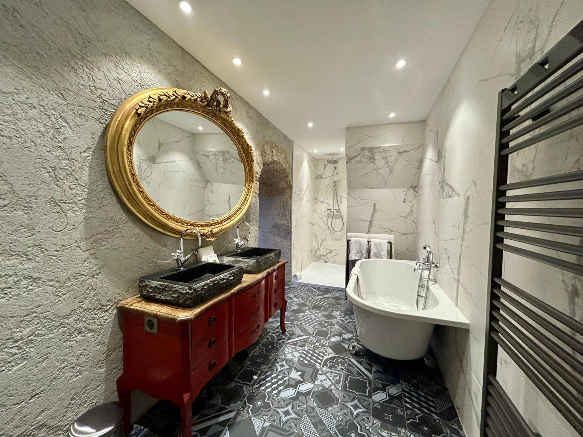 Chateau De La Rive - Suite Prestige - Chambre 2 Personnes Cruet Exteriér fotografie